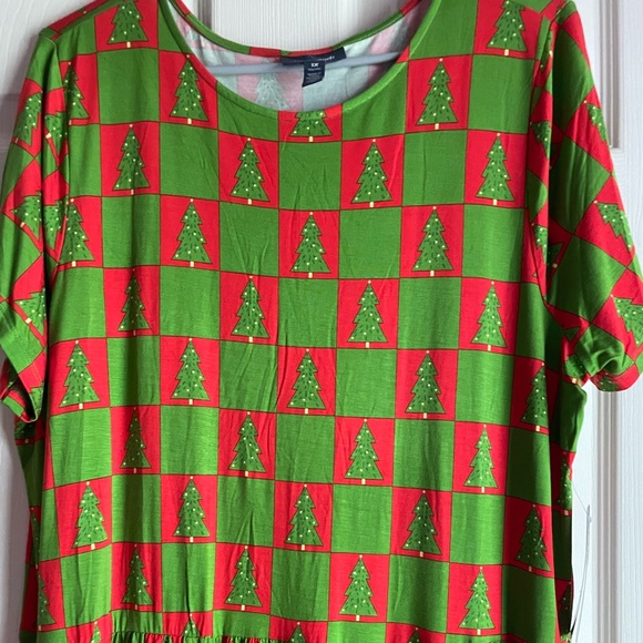 Modcloth Women's Size 1X Red & Green Holiday Christmas Dress - Picture 9 of 15